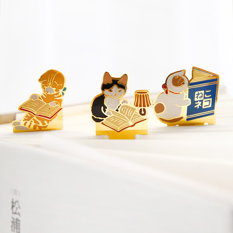 云木雜貨 貓の家族讀書貓咪可愛鐵質書簽禮物鏤空金屬頁夾